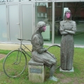 monlouis | Schoolmeisjes met fiets | 0